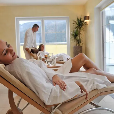 Sonnschupfer Hotel 4*