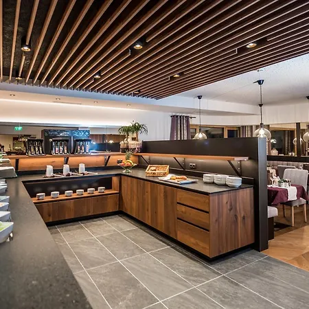 Sonnschupfer Hotel 4*